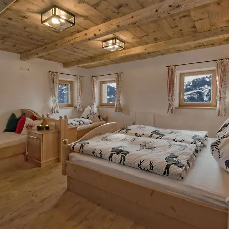 Oberholzlehen With Great Views And Sauna